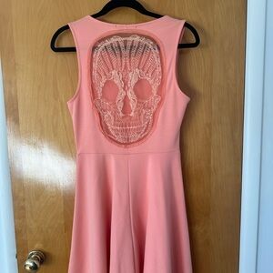Pink Sleeveless Dress With Lace Skull